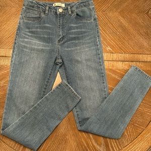 Girls Levi’s 720 High Rise Super Skinny Jeans size 14